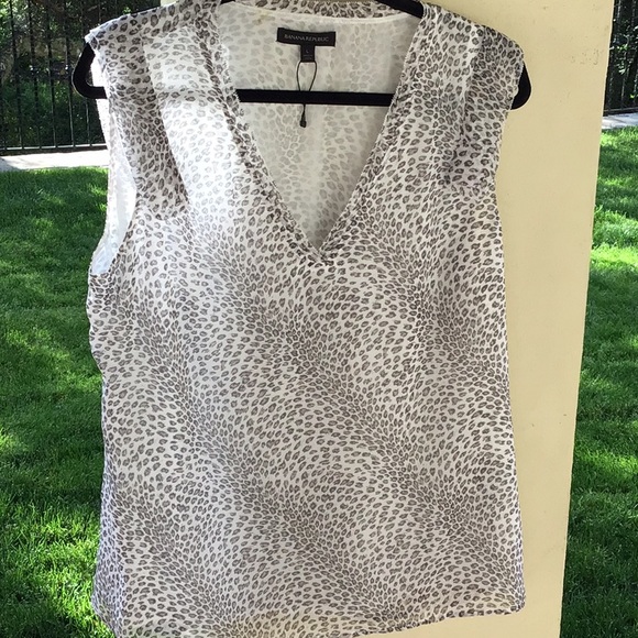 Gray Leopard Print Sleeveless Top - Picture 5 of 5